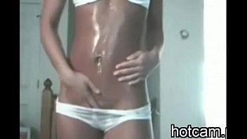 Morena caliente en la webcam - HotCam.pw